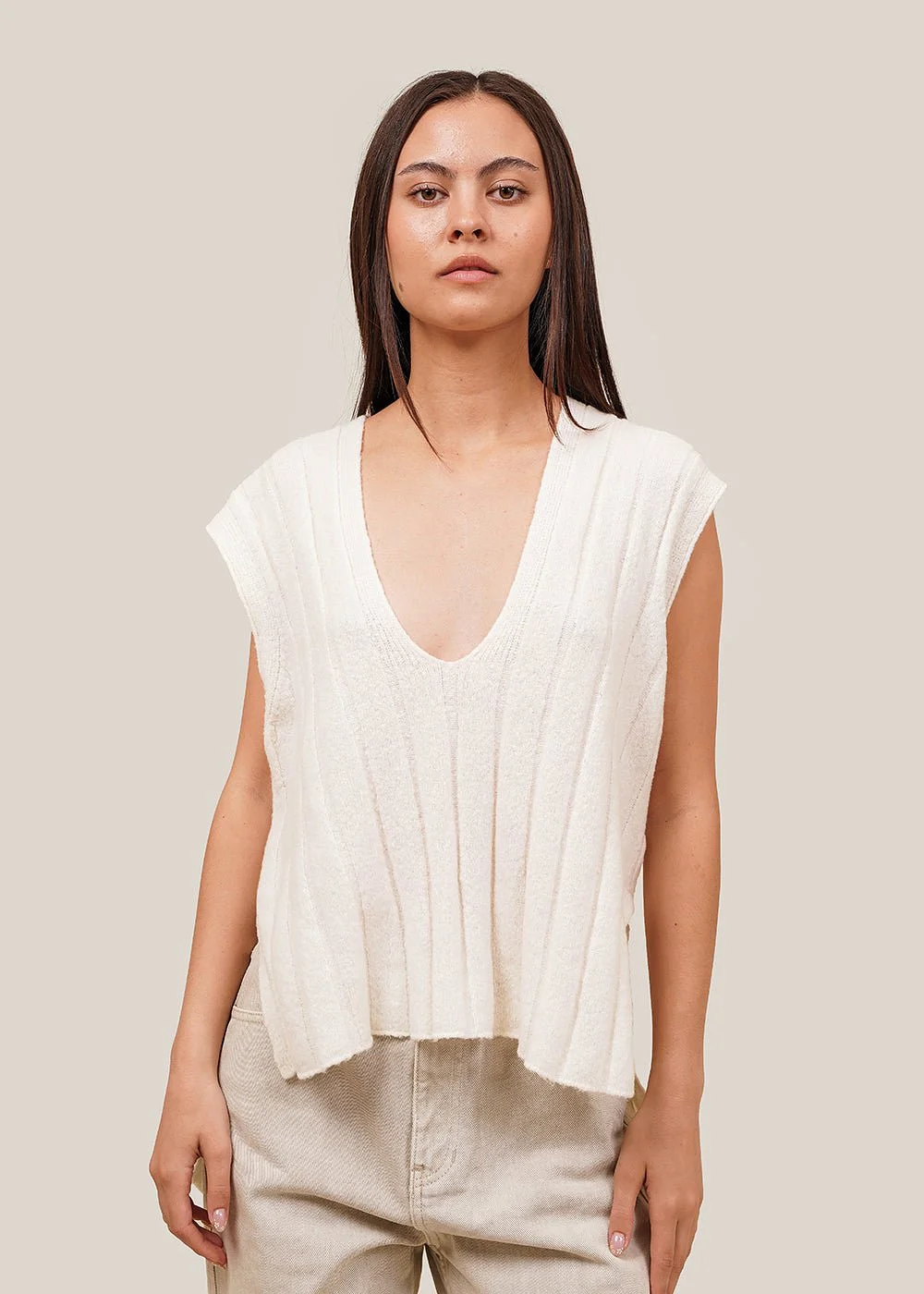 Chalk Chiisai Vest