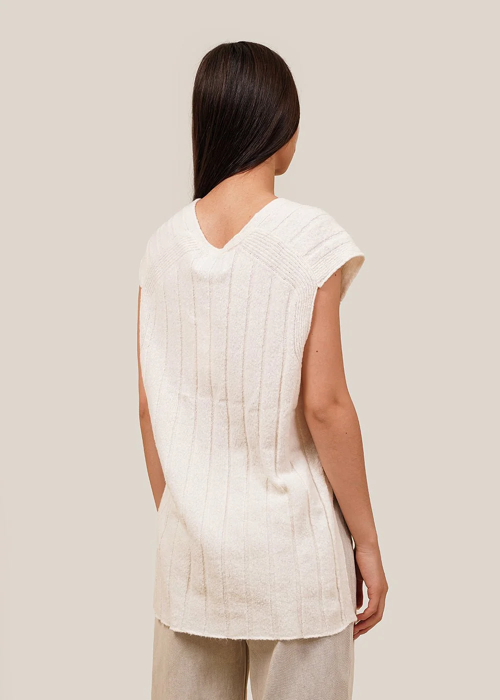 Chalk Chiisai Vest