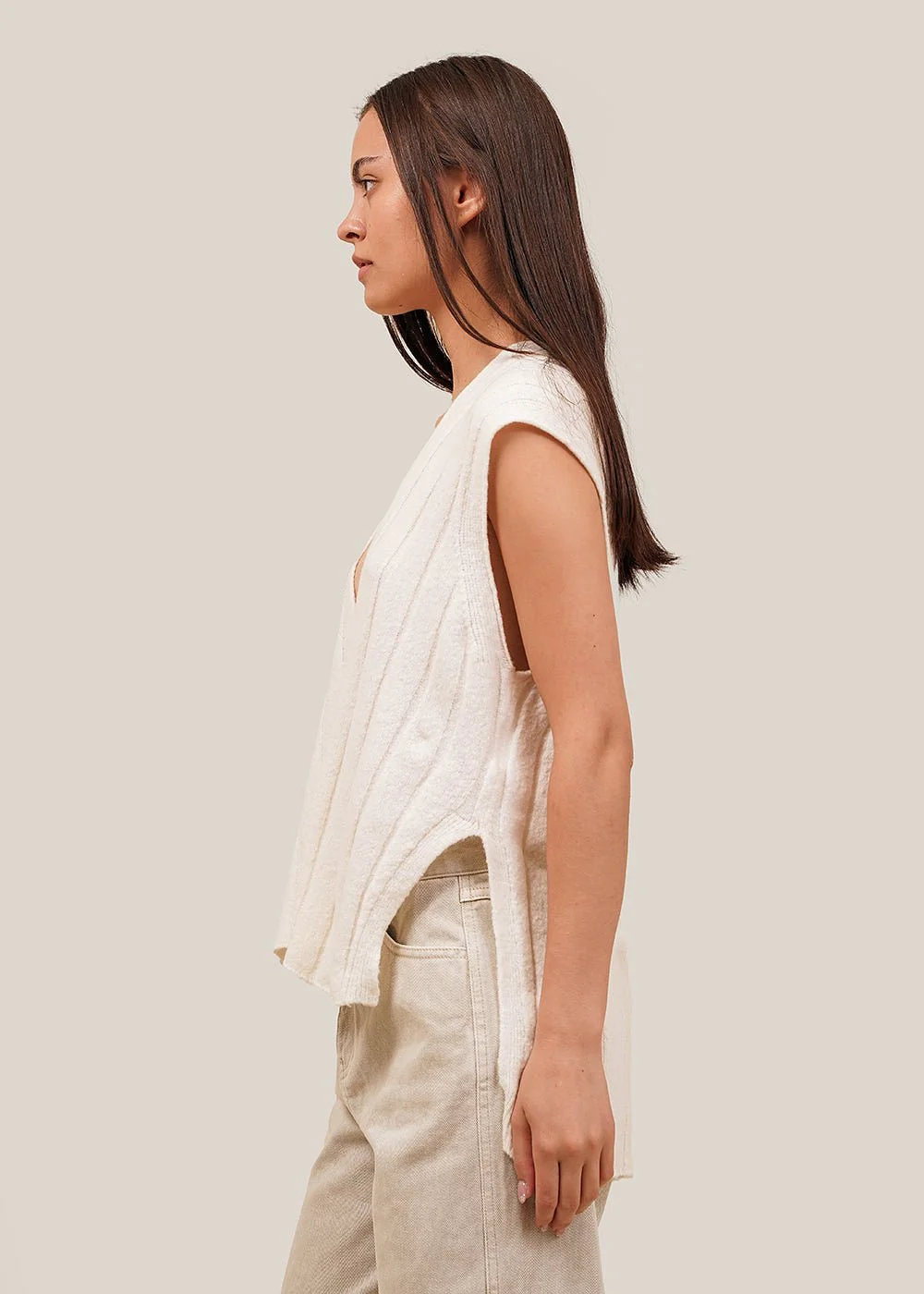 Chalk Chiisai Vest