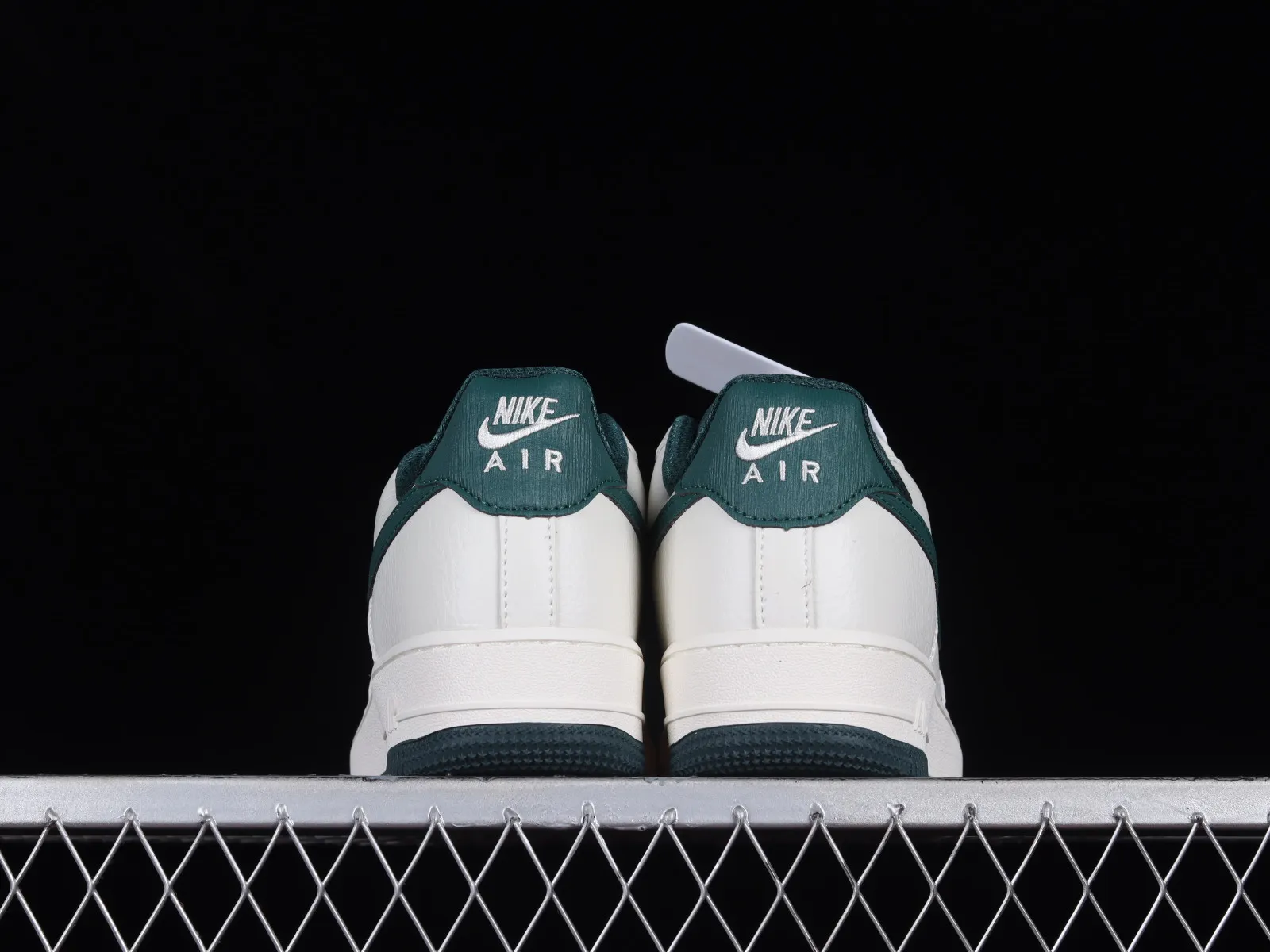 Nike Air Force 1 07 Low White Dark Green PO3699-807