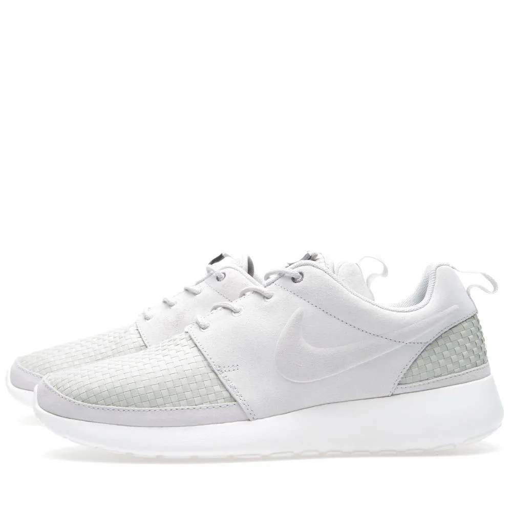 Nike Rosherun WovenLight Bone