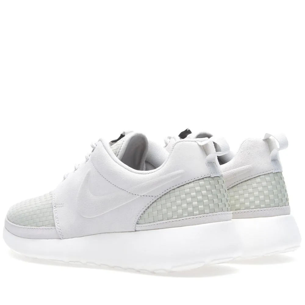 Nike Rosherun WovenLight Bone