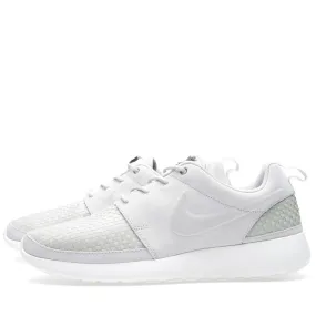 Nike Rosherun WovenLight Bone