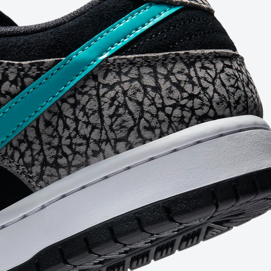 Nike SB Dunk Low Pro Atmos Elephant Medium Grey Black White Clear Jade BQ6817-009