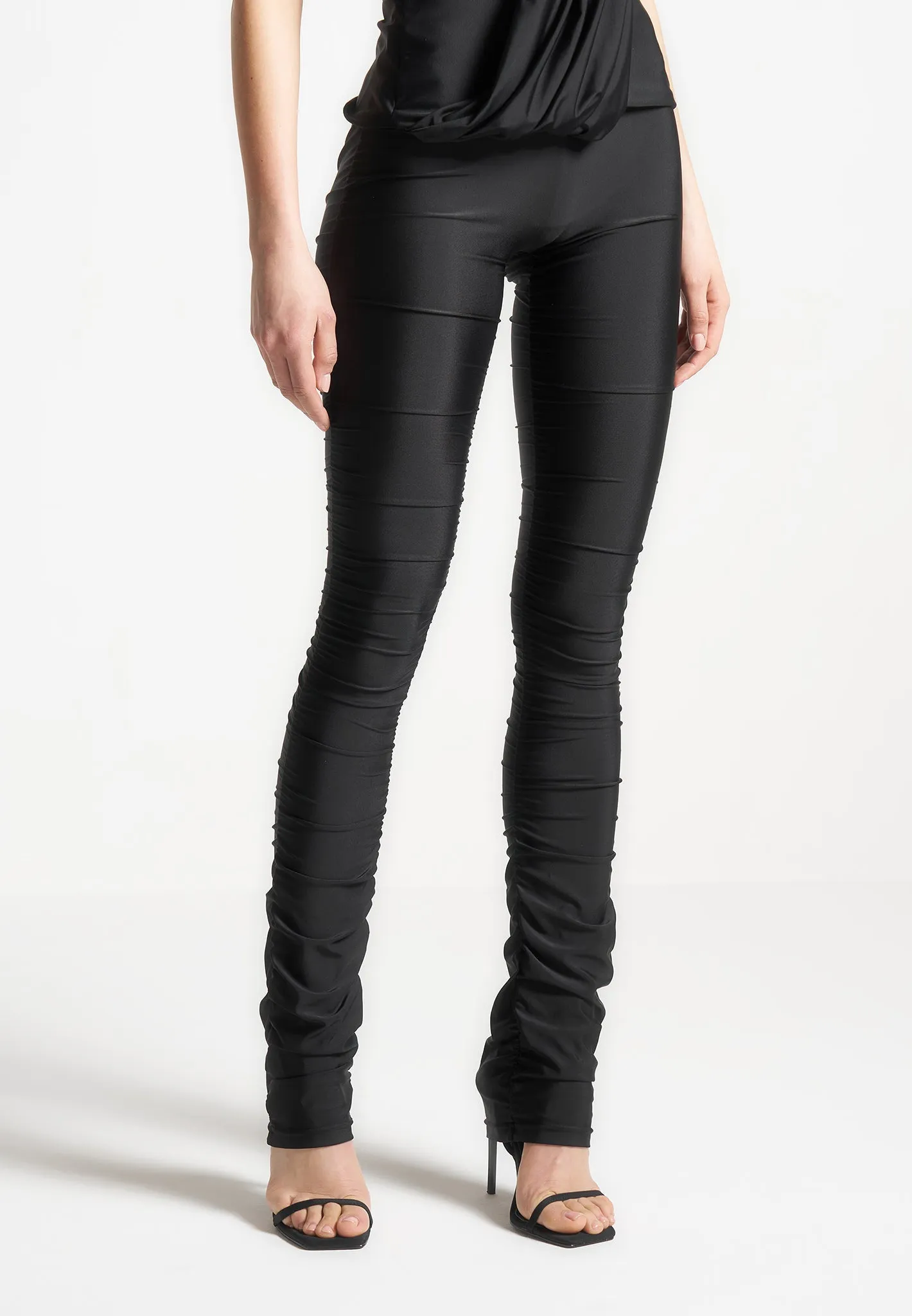 Ruched Fit and Flare Leggings - Black