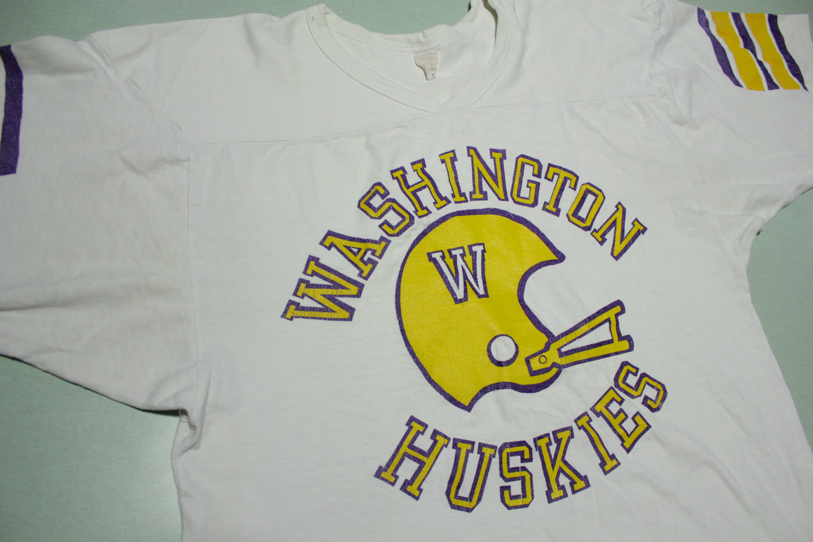 Washington Huskies Helmet Vintage 80's Southern Athletic T-Shirt Jersey